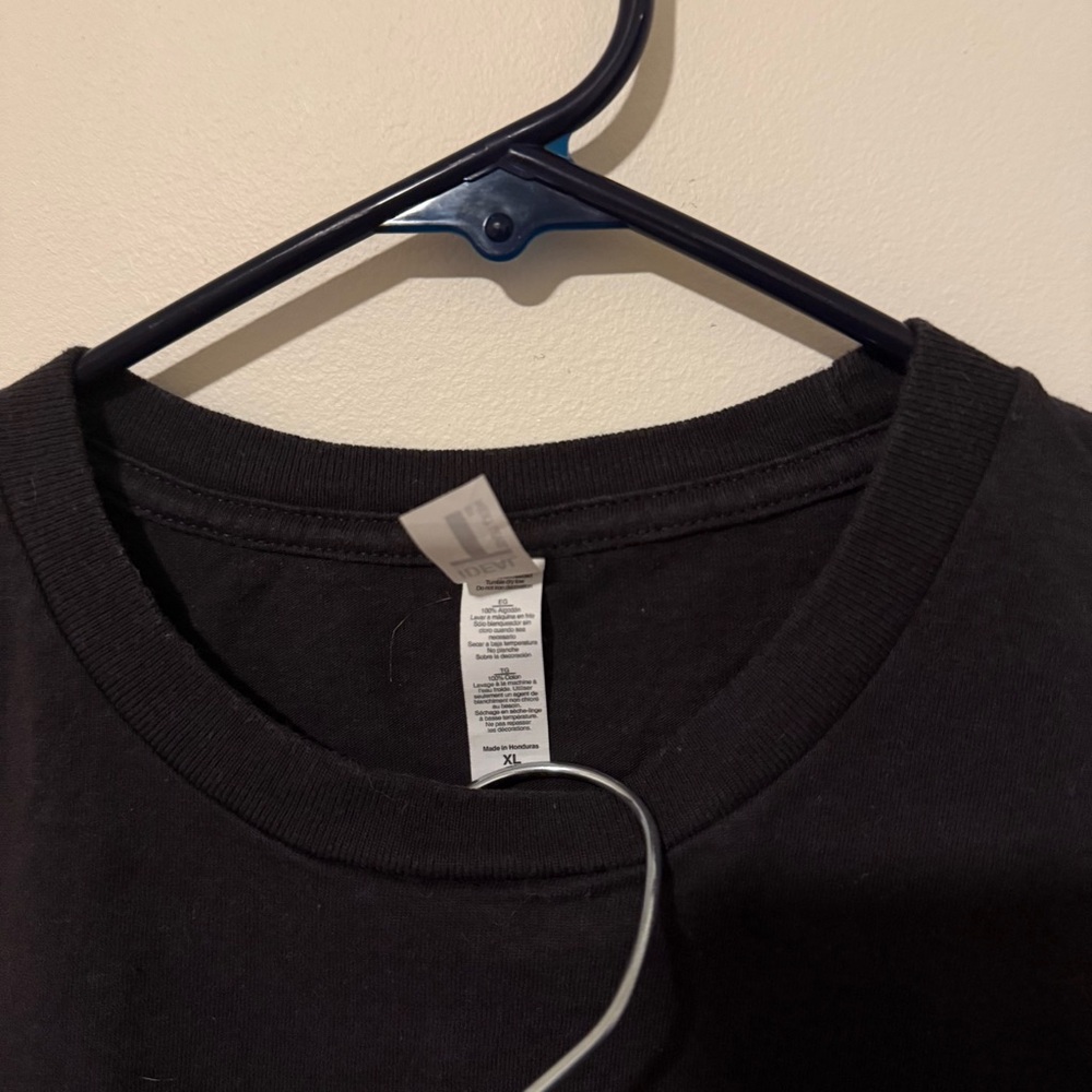 tshirt - Picture 2 of 3